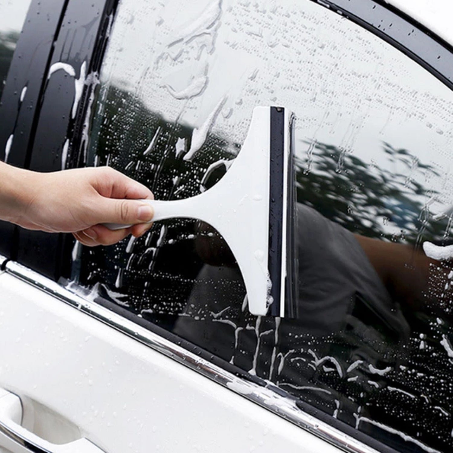 Car Mirror Wiper for Clear Driving Visibility