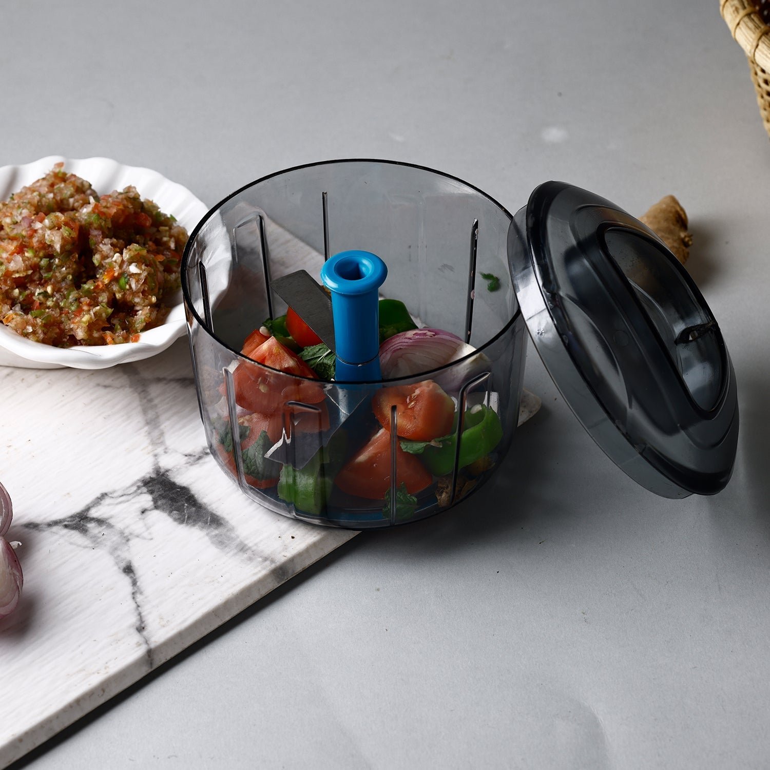 Push Chopper – Lock-Unlock 725ML Vegetable Cutter | Ganesh