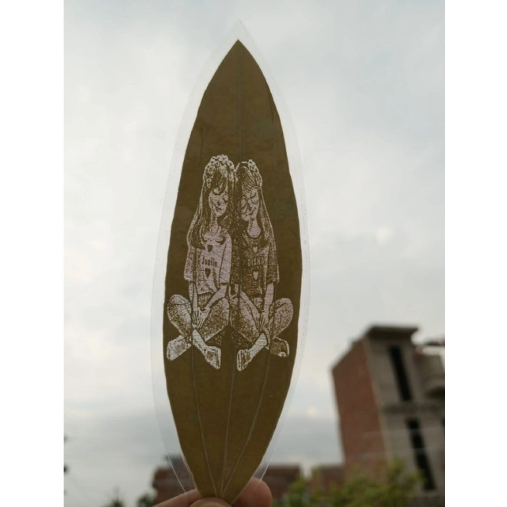 Custom Engraved Leaf Art – Best Friends - Sisters Portrait on Natural Leaf