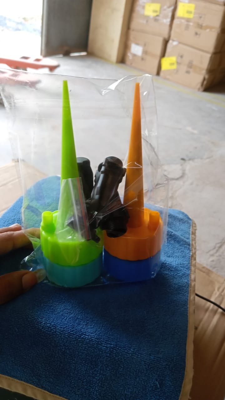 Auto Plant Watering Device – Self-Watering Spikes | Grow Garden Tools