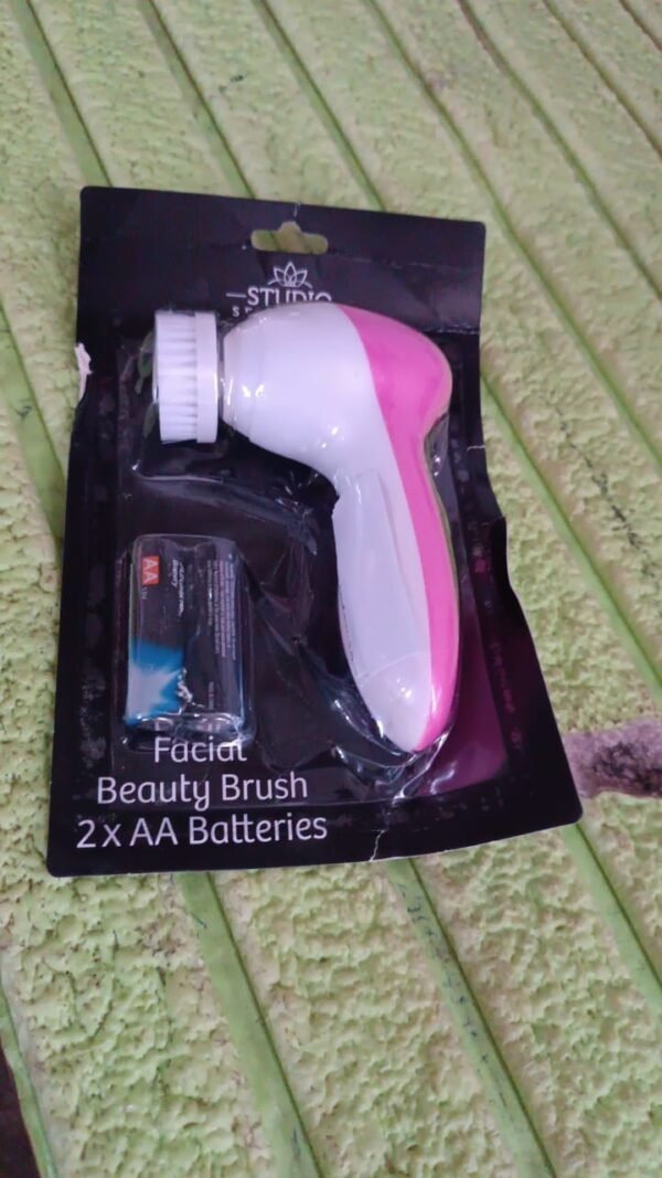 Facial Cleansing Brush – Waterproof Deep Cleansing | Calm & Curl