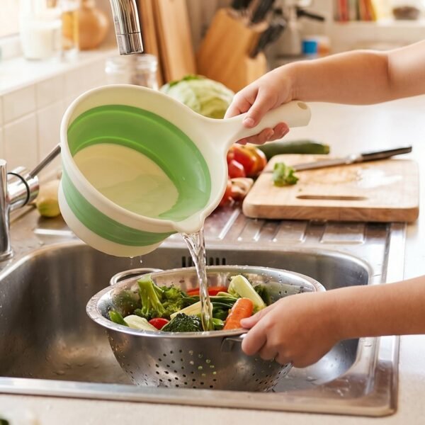 Foldable Water Dipper – Space-Saving, Easy Pouring & Versatile