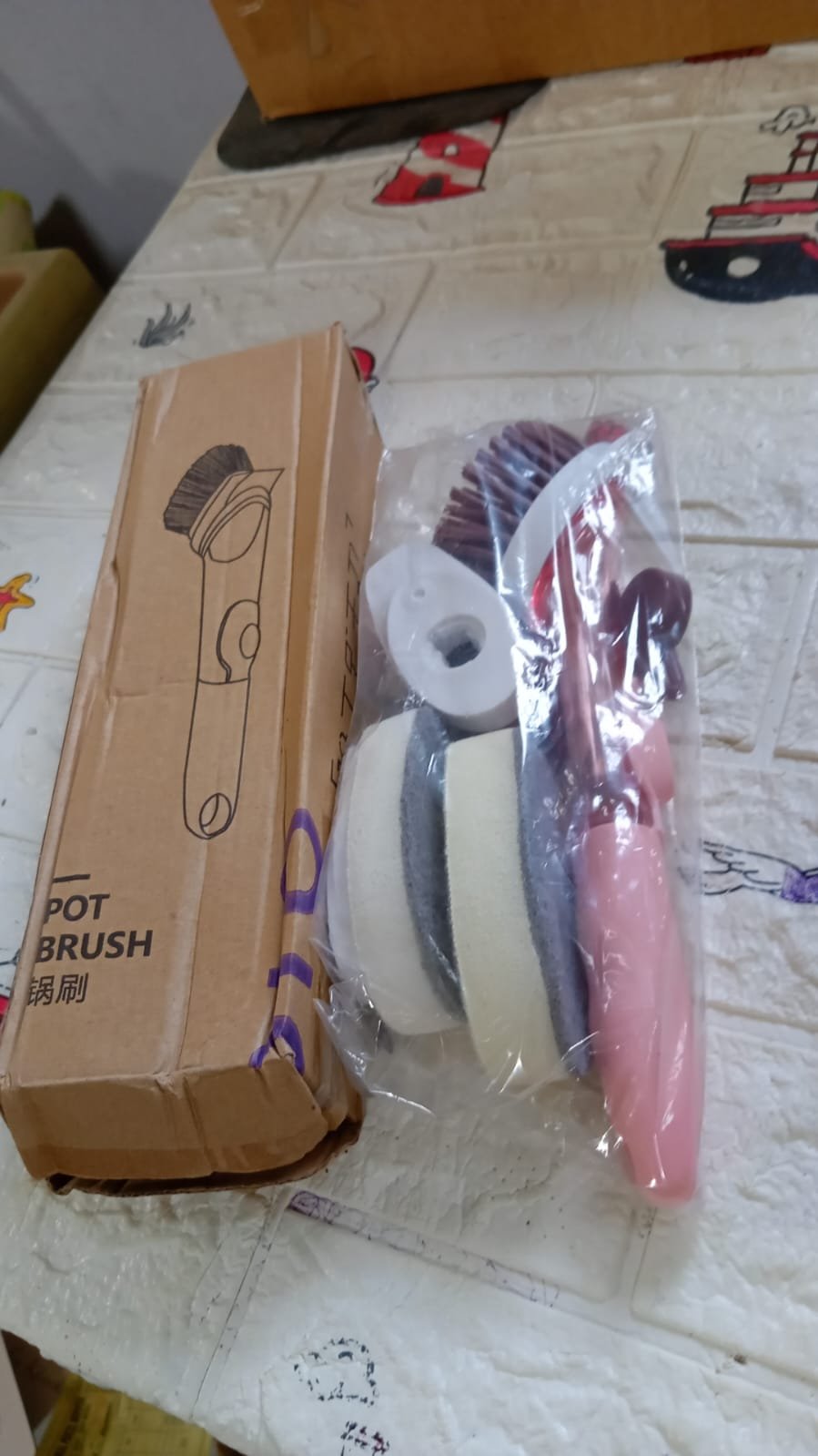 Soap Dispensing Dish Brush – 1 Handle & 3 Refills | VelvetBubbles