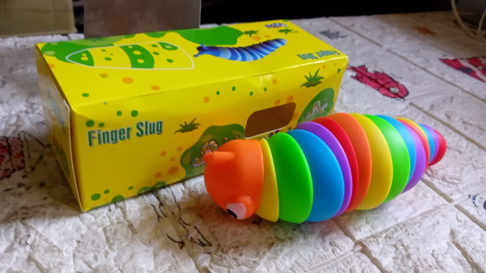 Rainbow Slug Fidget Toy – Stress Relief & Sensory Play | Little Learners