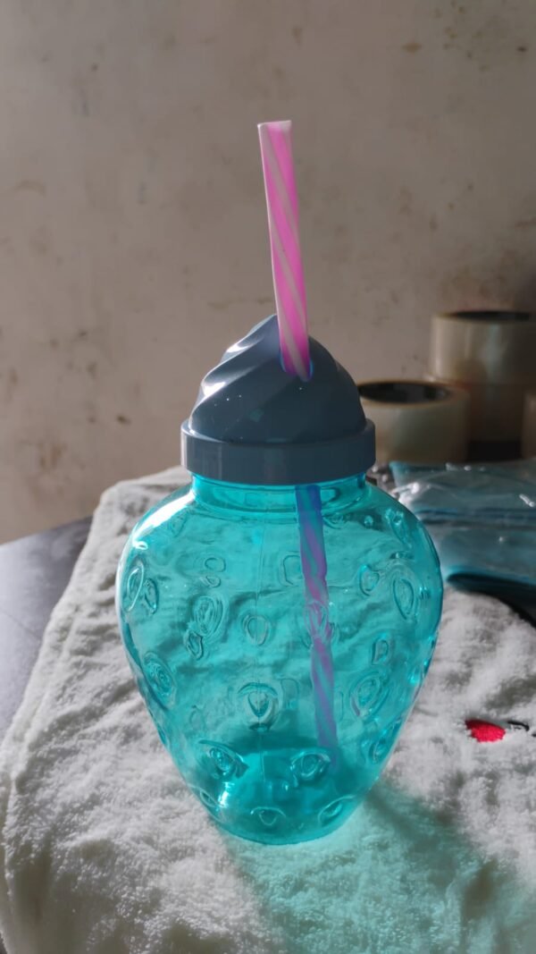 BPA-Free Plastic Drinking Cup – Durable & Portable | Tidy Table