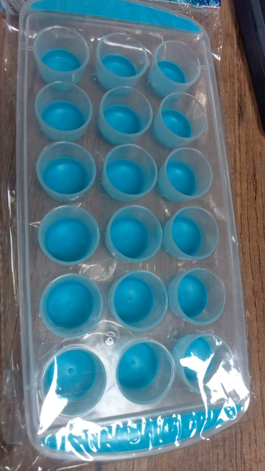 Round Silicone Ice Cube Tray – Smart Push Out Mini Ice | Indo Glow