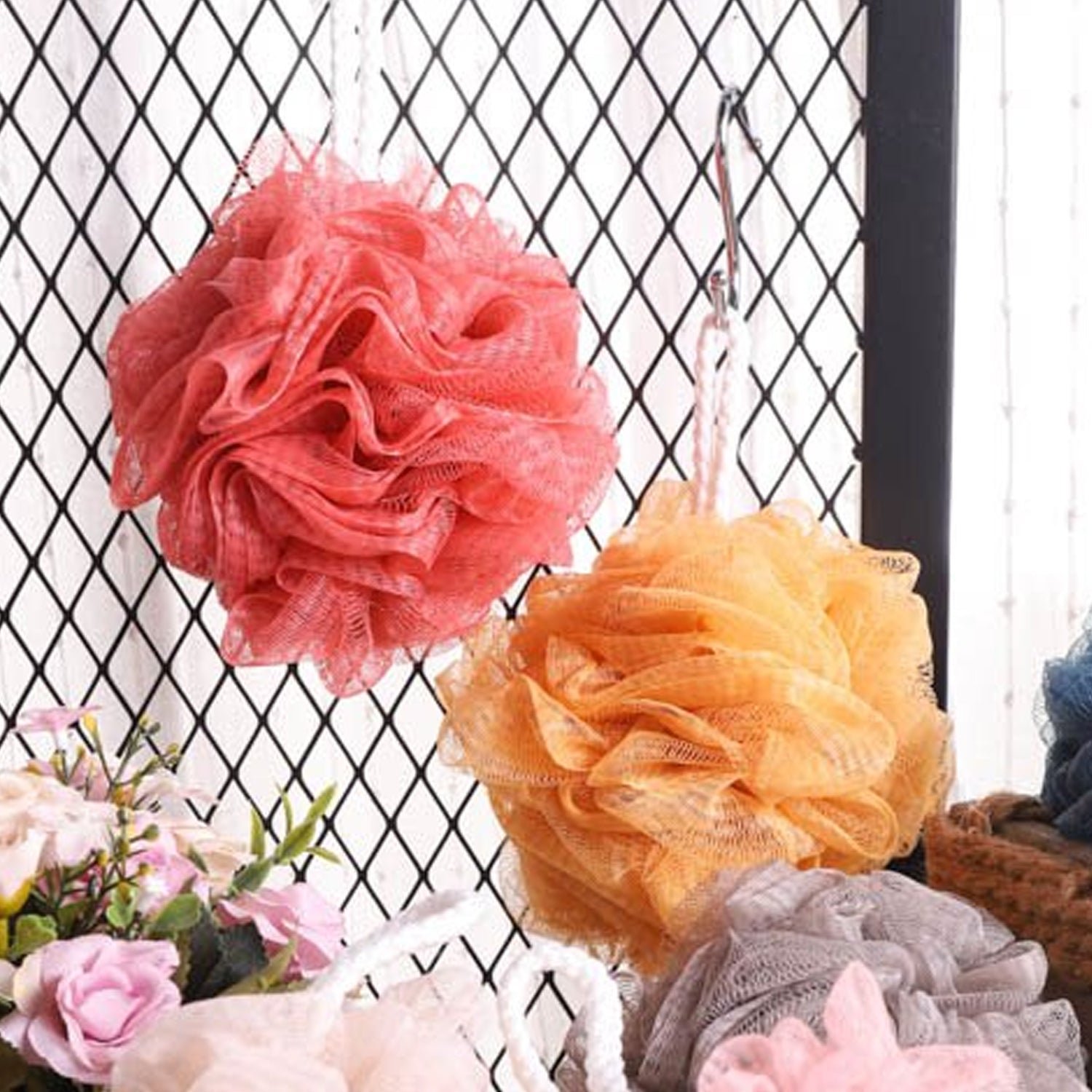 Bath Loofah – Gentle Body Scrubber for Men & Women | Mini Bubbles