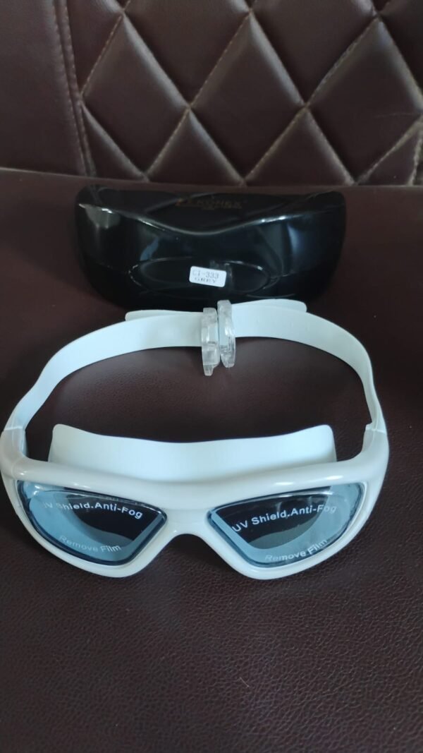 Wide Vision Swimming Goggles – UV Protection & Anti-Fog Lens