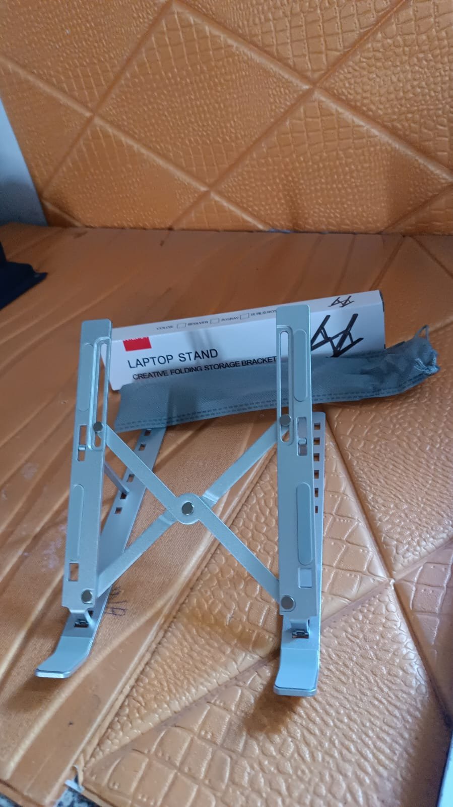 Adjustable Laptop Stand – Ergonomic Foldable Aluminum Design