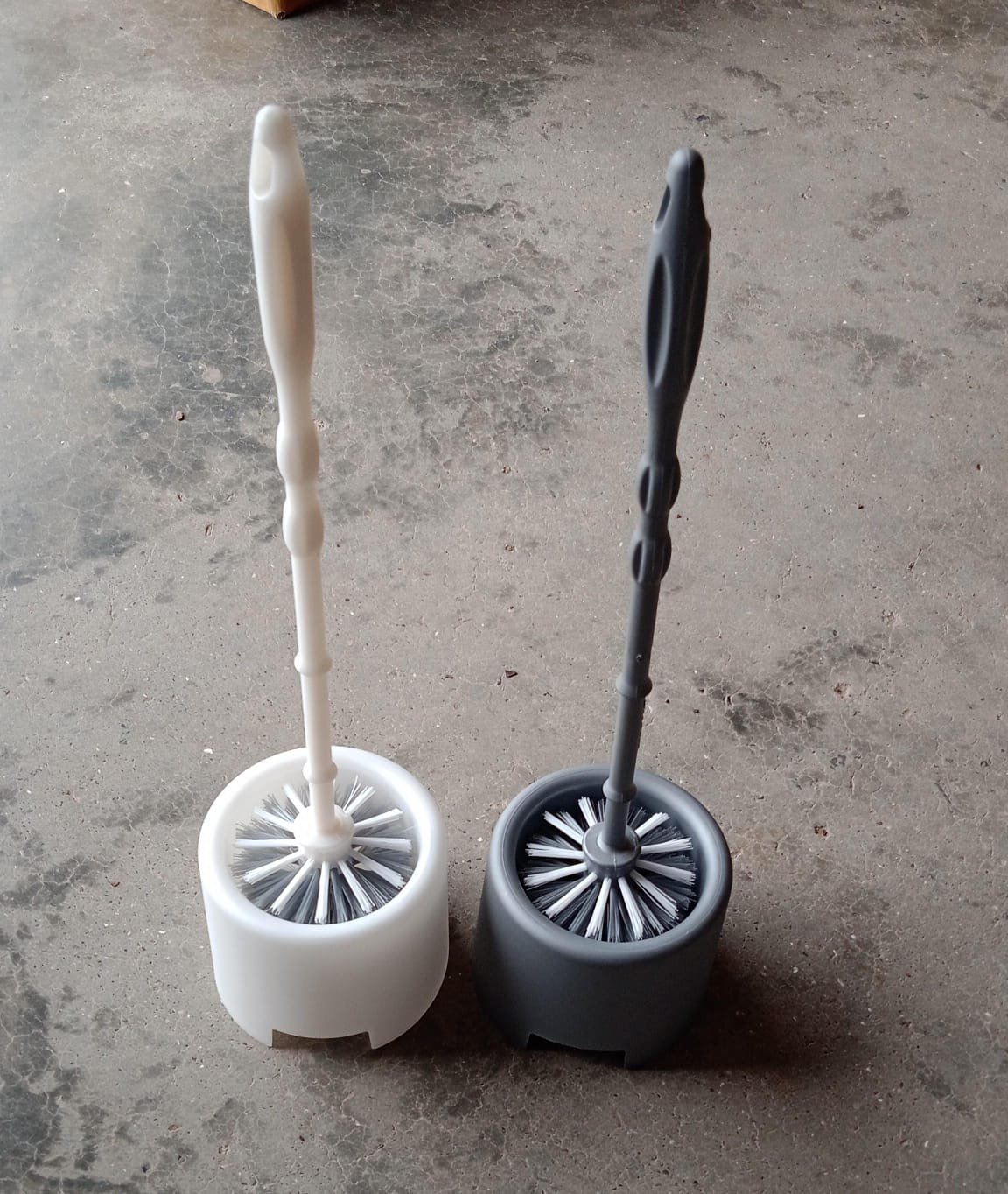 Toilet Cleaning Brush – Flexible Head & Potted Holder | Pro Clean