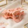 Large Plastic Hair Clip – Elegant Flower Design for Women