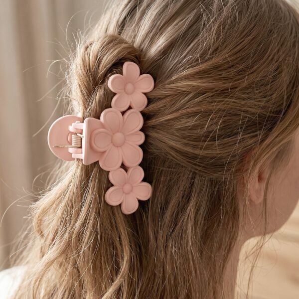 Large Plastic Hair Clip – Elegant Flower Design for Women