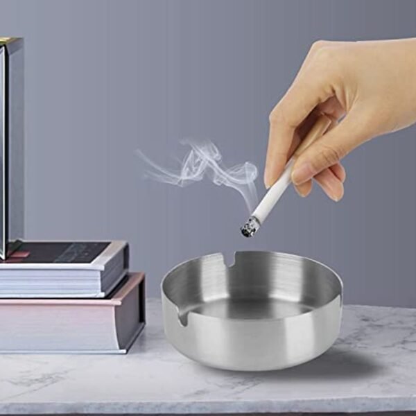 Round Tabletop Cigarette Ashtray – Multi Rest Slots & Stable Base