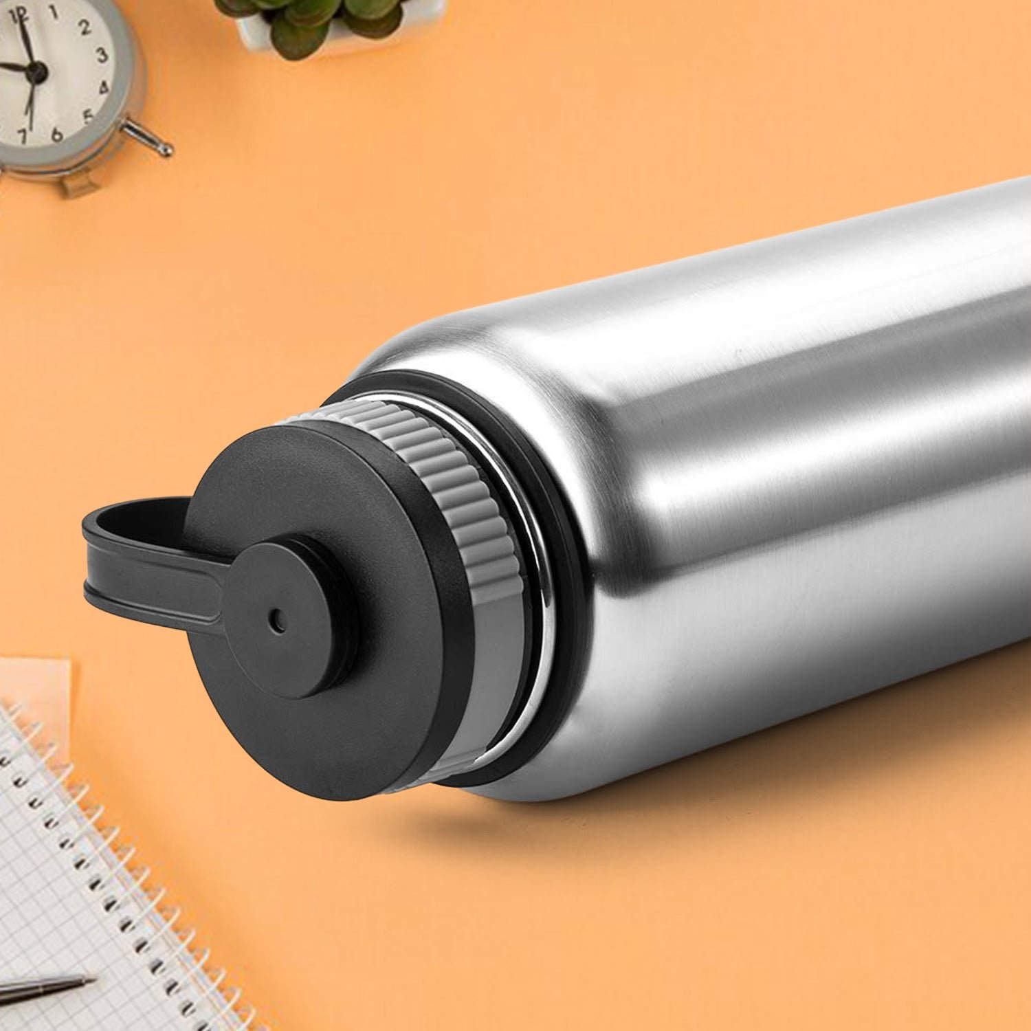 Stainless Steel Vacuum Insulated Water Bottle – Keeps Drinks Hot & Cold