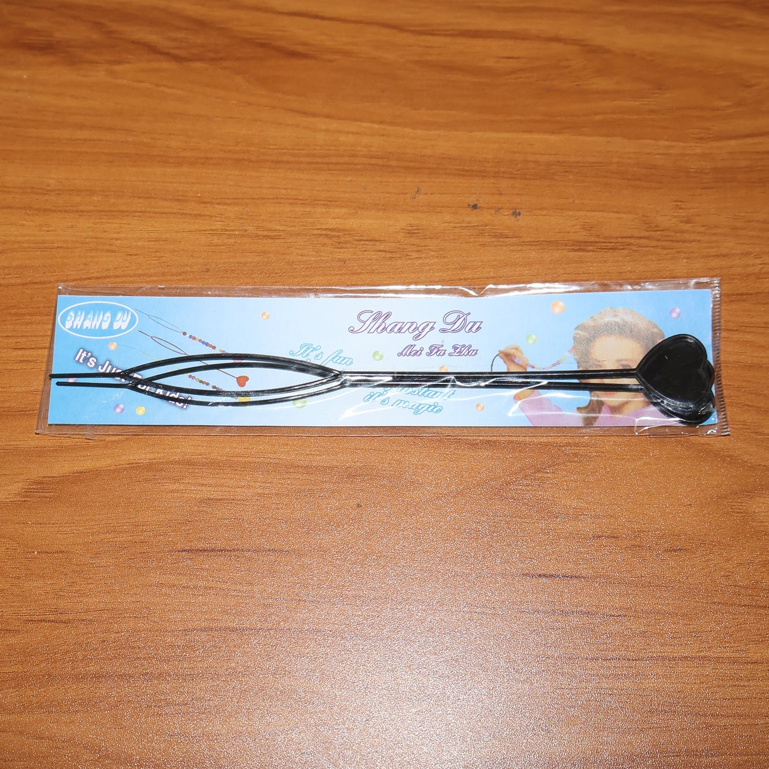 Heart-Shaped Hairpin Set – Stylish Black Clips for All Hair Types