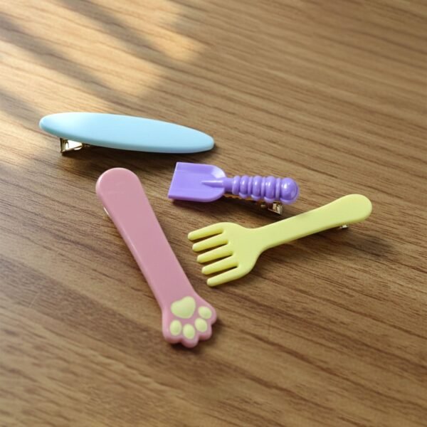 Hair Clips Set – Cute 4 Pc Cartoon Style Pins with Strong Grip