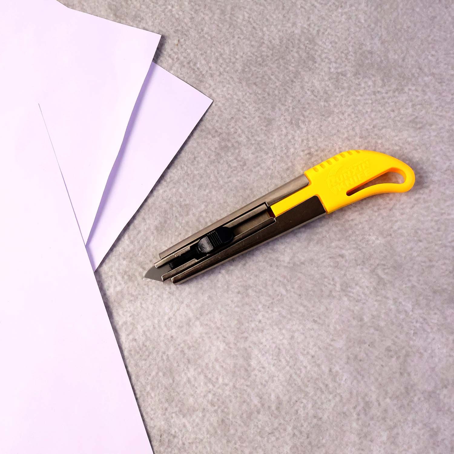 Utility Cutter Knife – Heavy-Duty Stainless Steel with Extra Blades