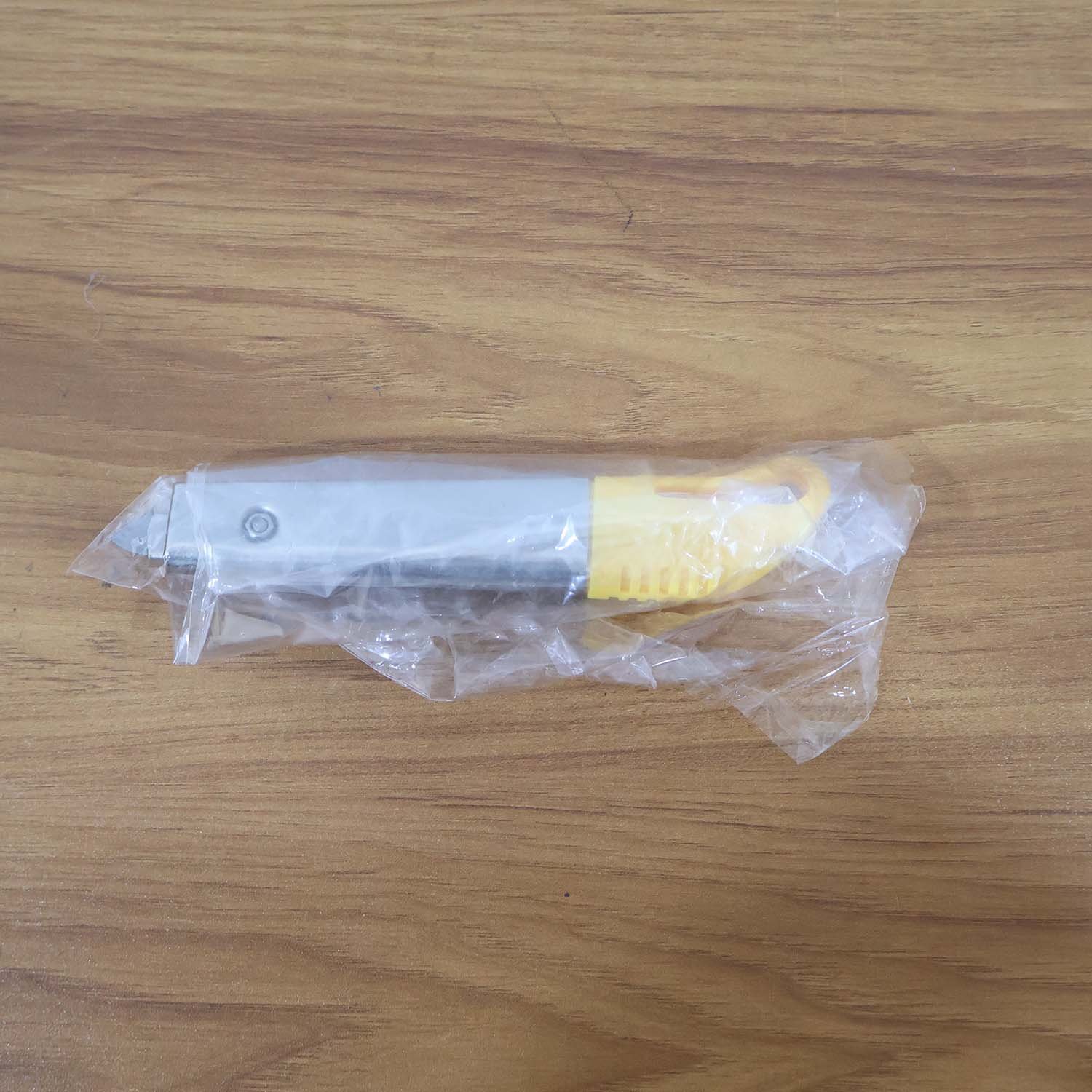 Utility Cutter Knife – Heavy-Duty Stainless Steel with Extra Blades