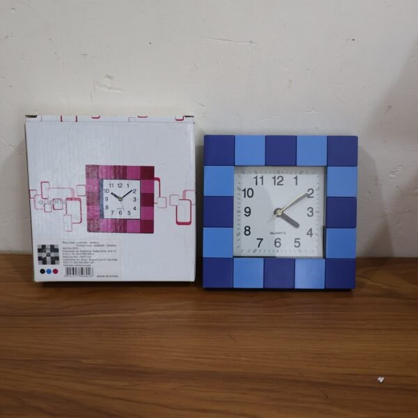 Table Clock – Modern Square Quartz for Desk, Office & Home Decor