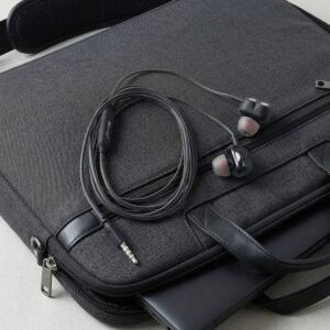 High Bass Earphones – Clear Sound with Built-in Mic & Comfort