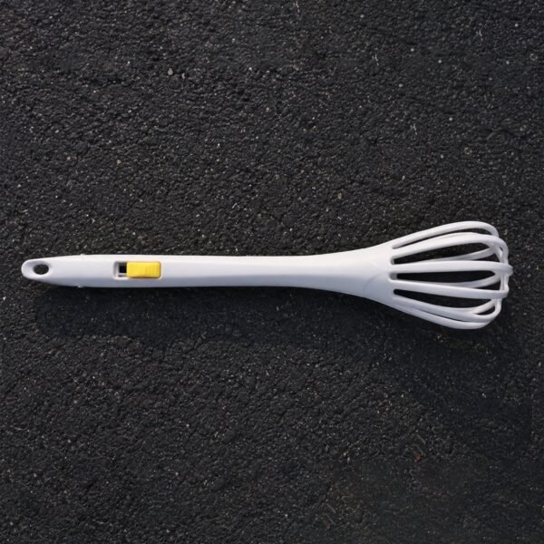 Manual Egg Beater – Versatile Kitchen Mixing Tool for Eggs & Batters