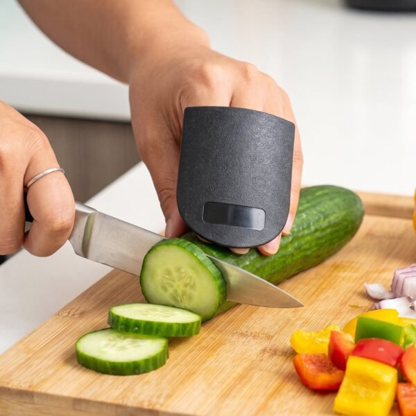 Finger Guard Protector Kitchen Cutting Chopping Safety Tool Mixed C...
