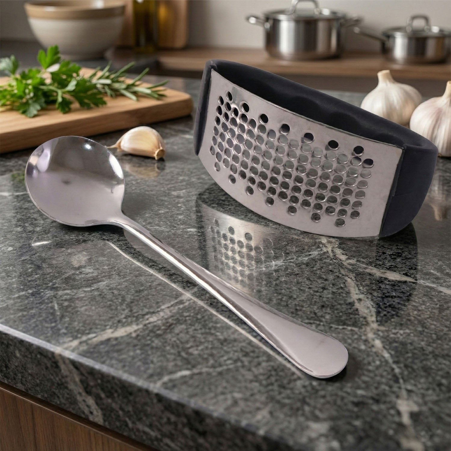 Garlic Press Tool – Heavy-Duty & Ergonomic Kitchen Set