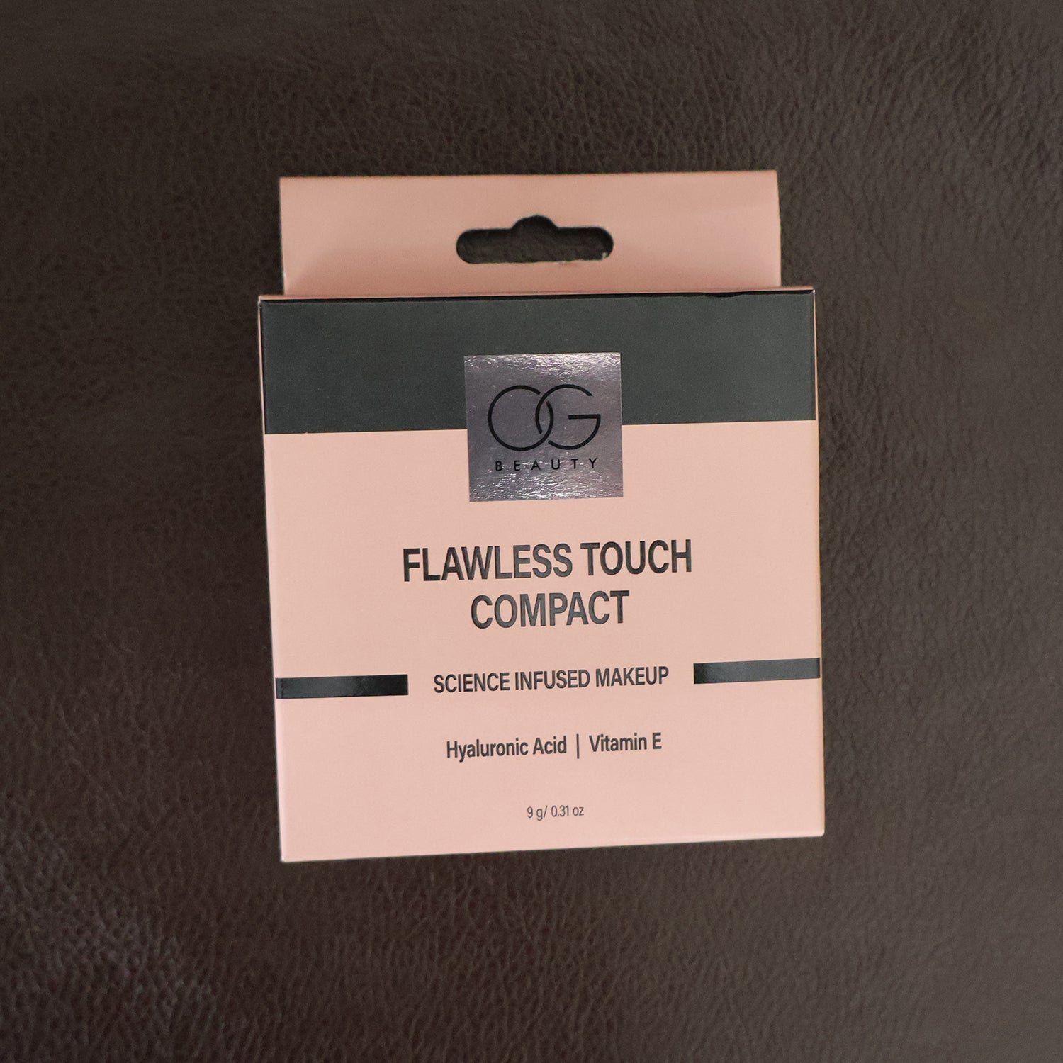 Hazelnut Compact Powder – Flawless Matte Finish with Nourishing Care