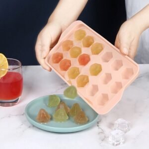 Plastic Ice Cube Tray – 18 Diamond Cavities for Easy Release