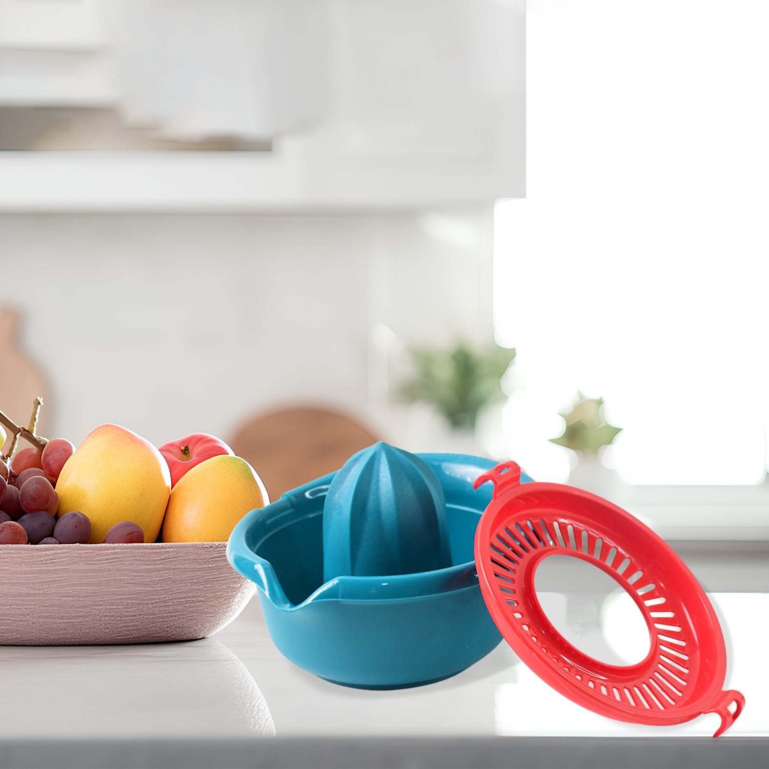 Manual Citrus Juicer – Premium Hand Press with Lock & Strainer