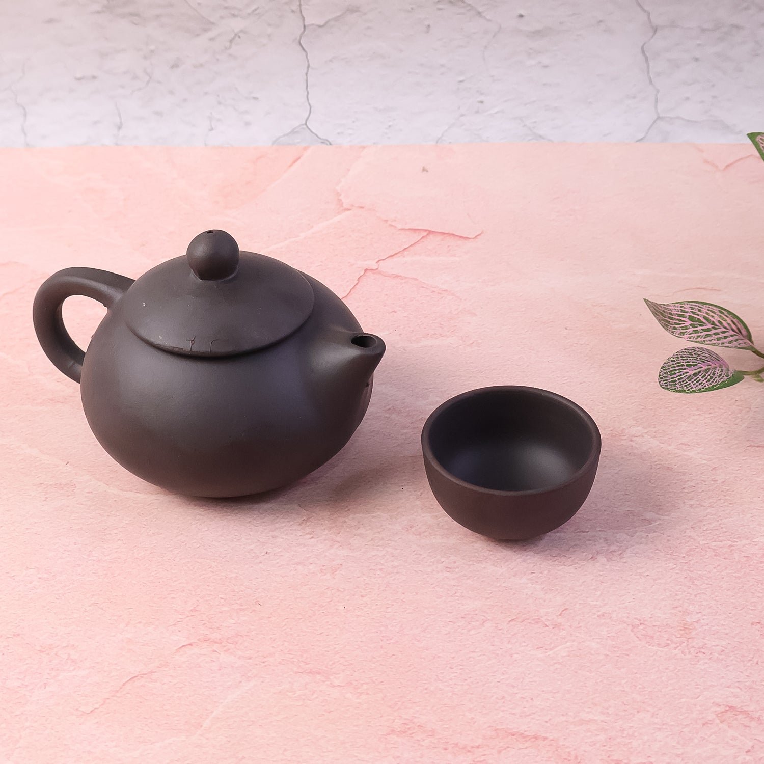 Matte Black Ceramic Tea Set – Elegant Teapot with 4 Cups