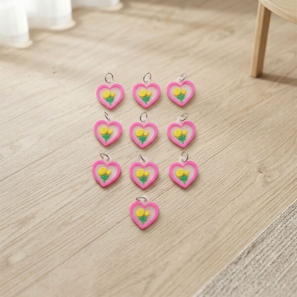 Cute Heart & Flower Bag Charm Set – Versatile & Stylish