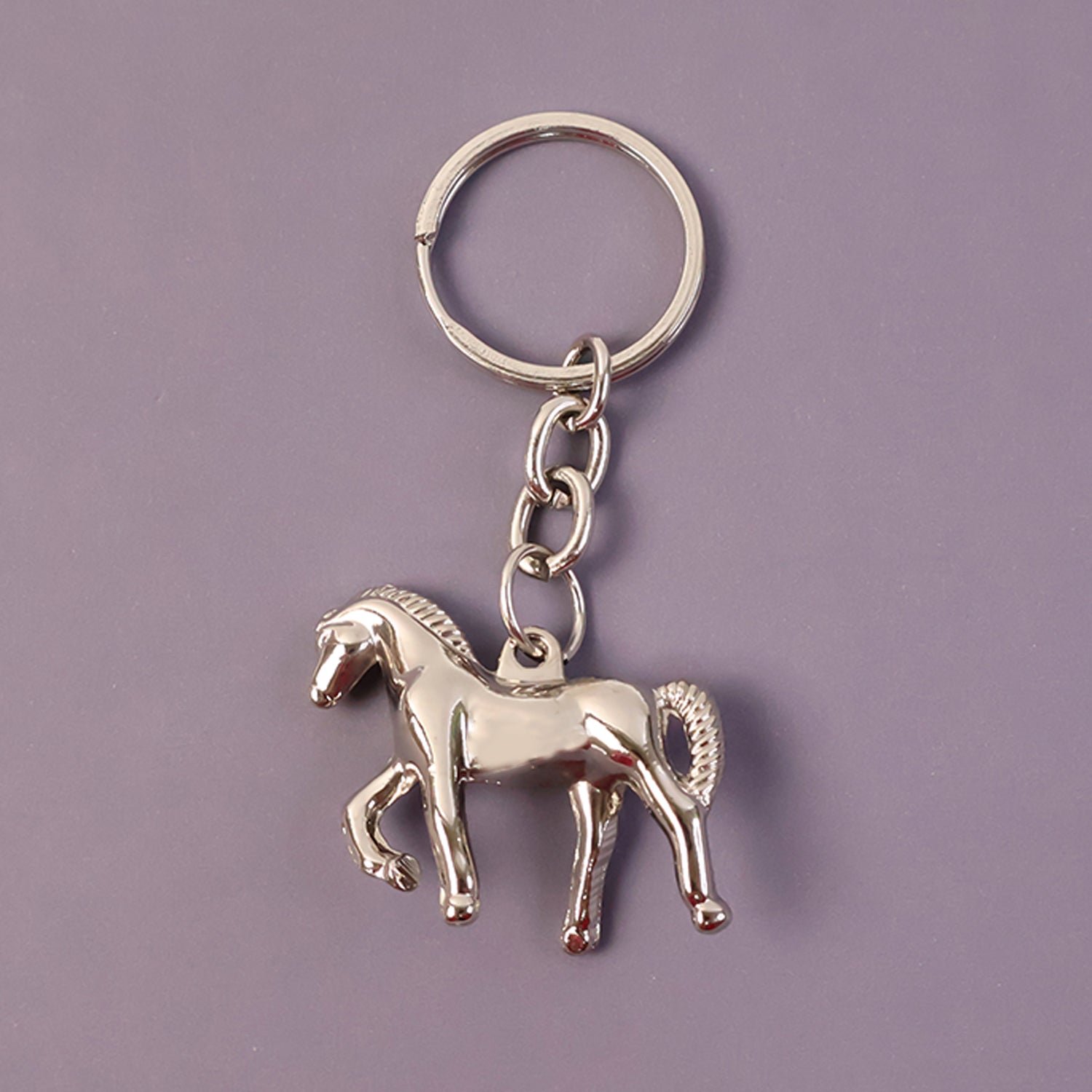 Metallic Horse Keychain – Durable Polished Chrome Accessory