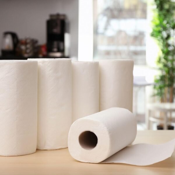 Super-Absorbent Kitchen Roll – 4 Rolls with 240 Sheets