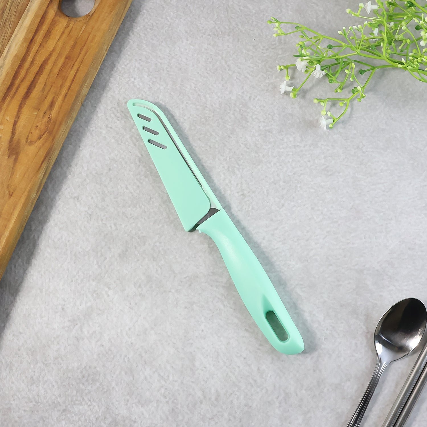Stainless Steel Kitchen Knife – Ergonomic Soft Grip & Protective Cover