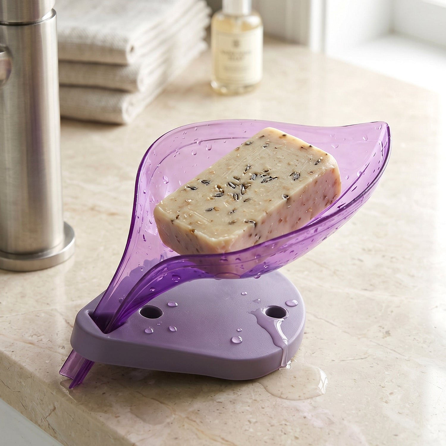 Leaf Shape Soap Tray – Self-Draining Holder | VelvetBubbles