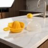 Hand-Operated Citrus Juicer – Compact, Easy to Use & Mess-Free