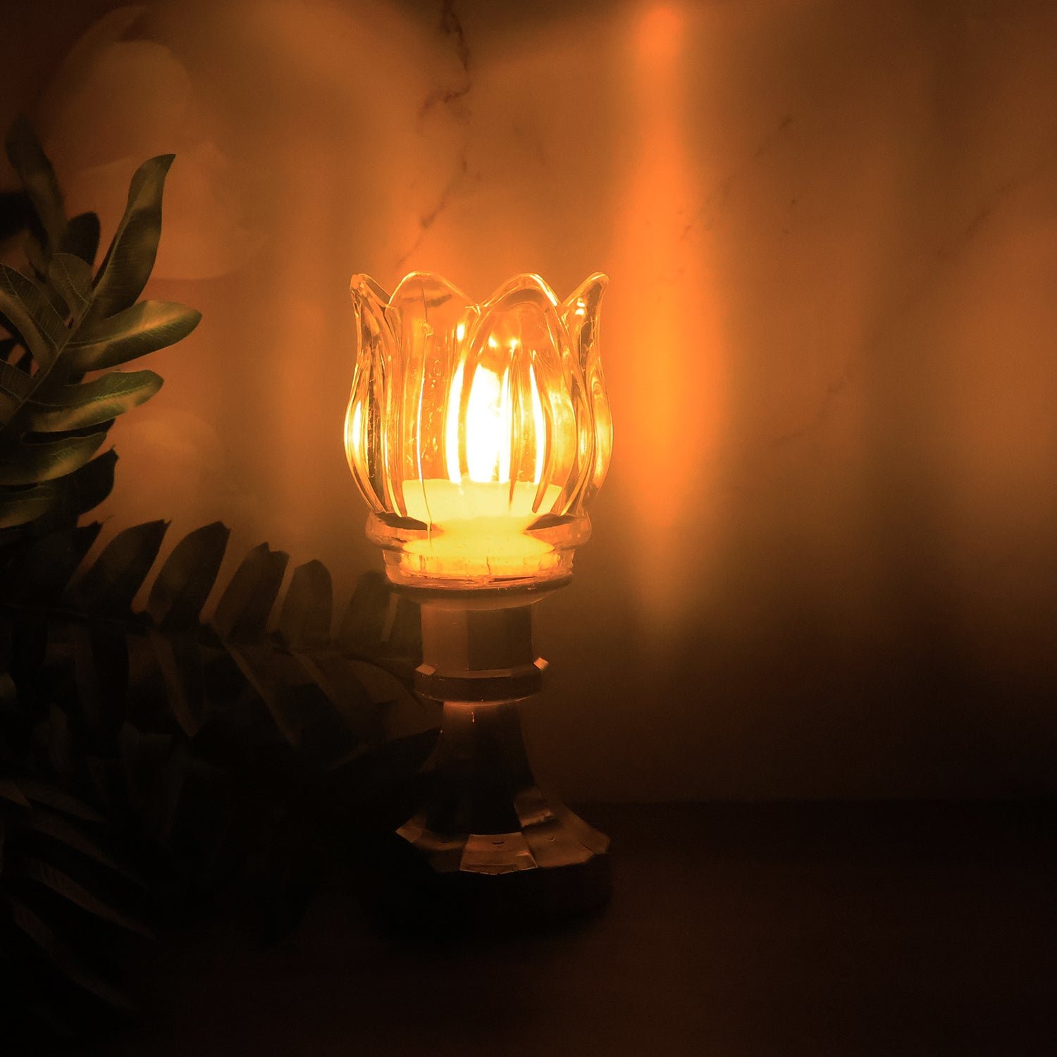 Lotus Shaped LED Decorative Lamp – Elegant Flameless Ambiance