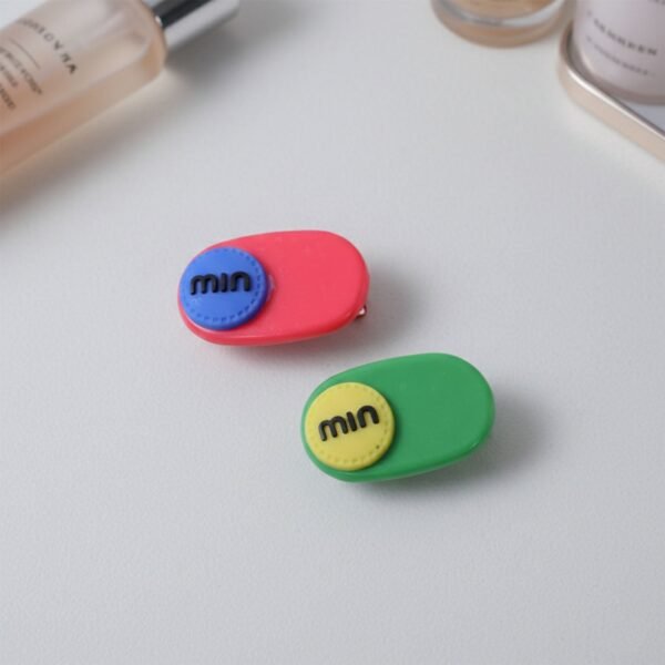 Decorative Hair Clip Set – 4-Piece Text Accent Styling