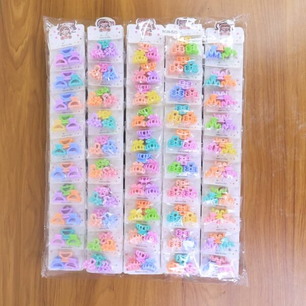 MiniHairClips-Liveimage_f72064a0-90af-4103-88e1-c47891809c59 Hair Clips for Girls – Colorful Mini 3-Piece Set | Calm & Curl