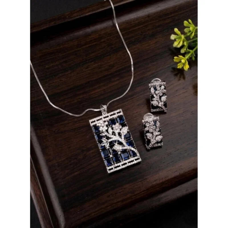 Generic Women's Brass Silver Plated Pendant Set (Blue)