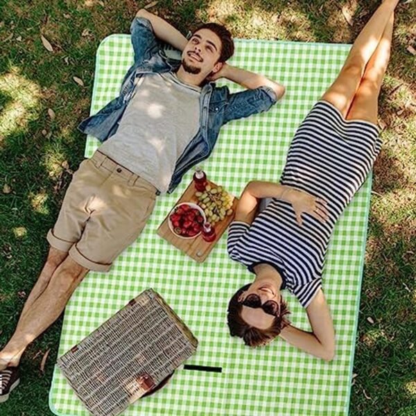 PicnicMatBlanket-03 Foldable Picnic Mat – Portable, Waterproof & Easy to Carry
