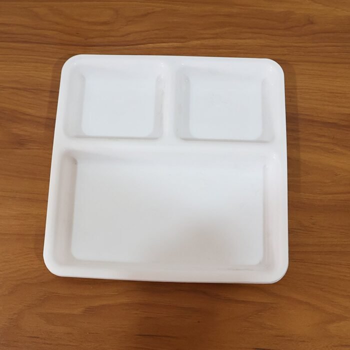 Plate-08_b16e7861-99be-41cd-a0cf-3a07e36071e8 Plastic 3-Compartment Plate – Durable & Portion-Controlled Meal Serving
