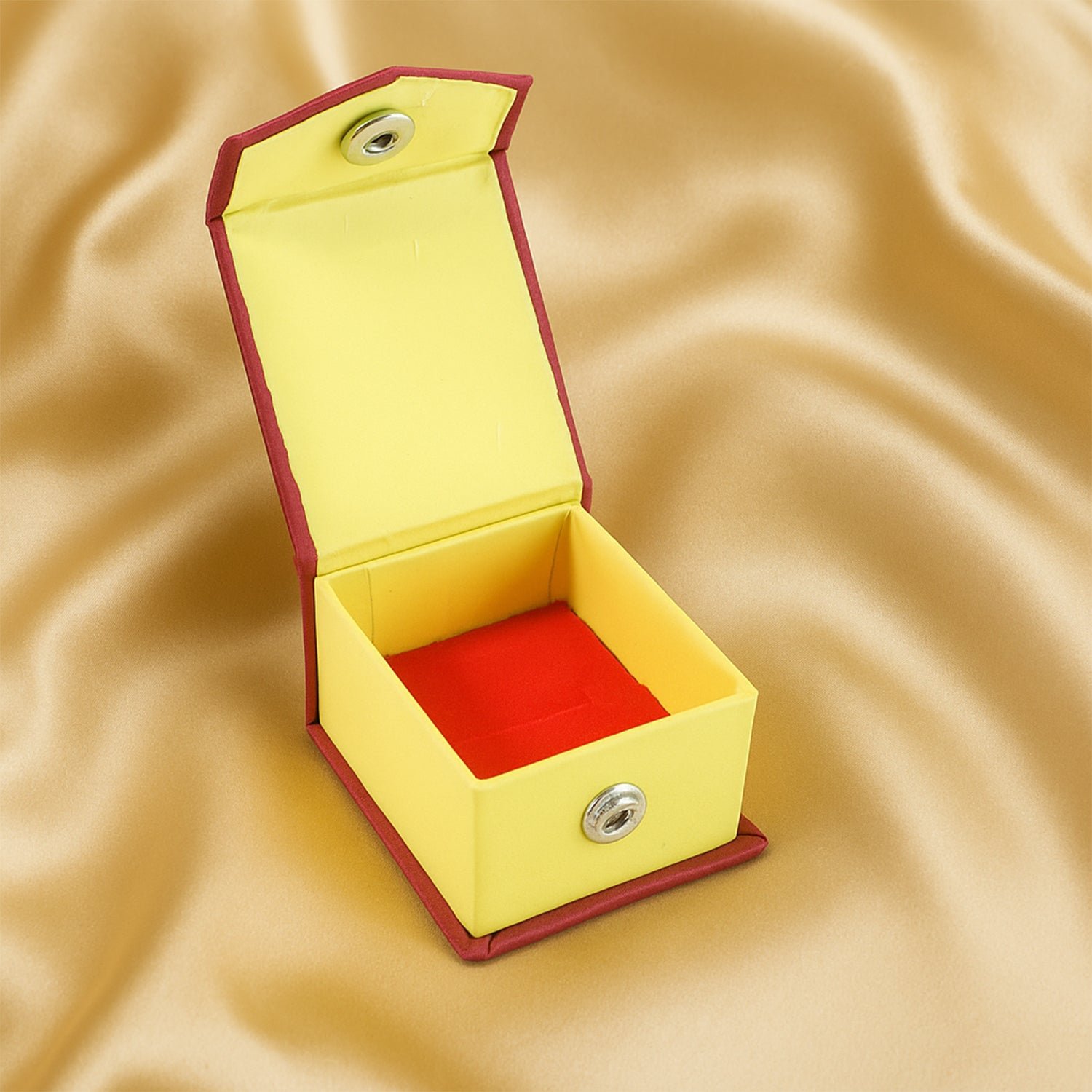 Ring Gift Box – Premium Elegant Presentation with Velvet Cushion