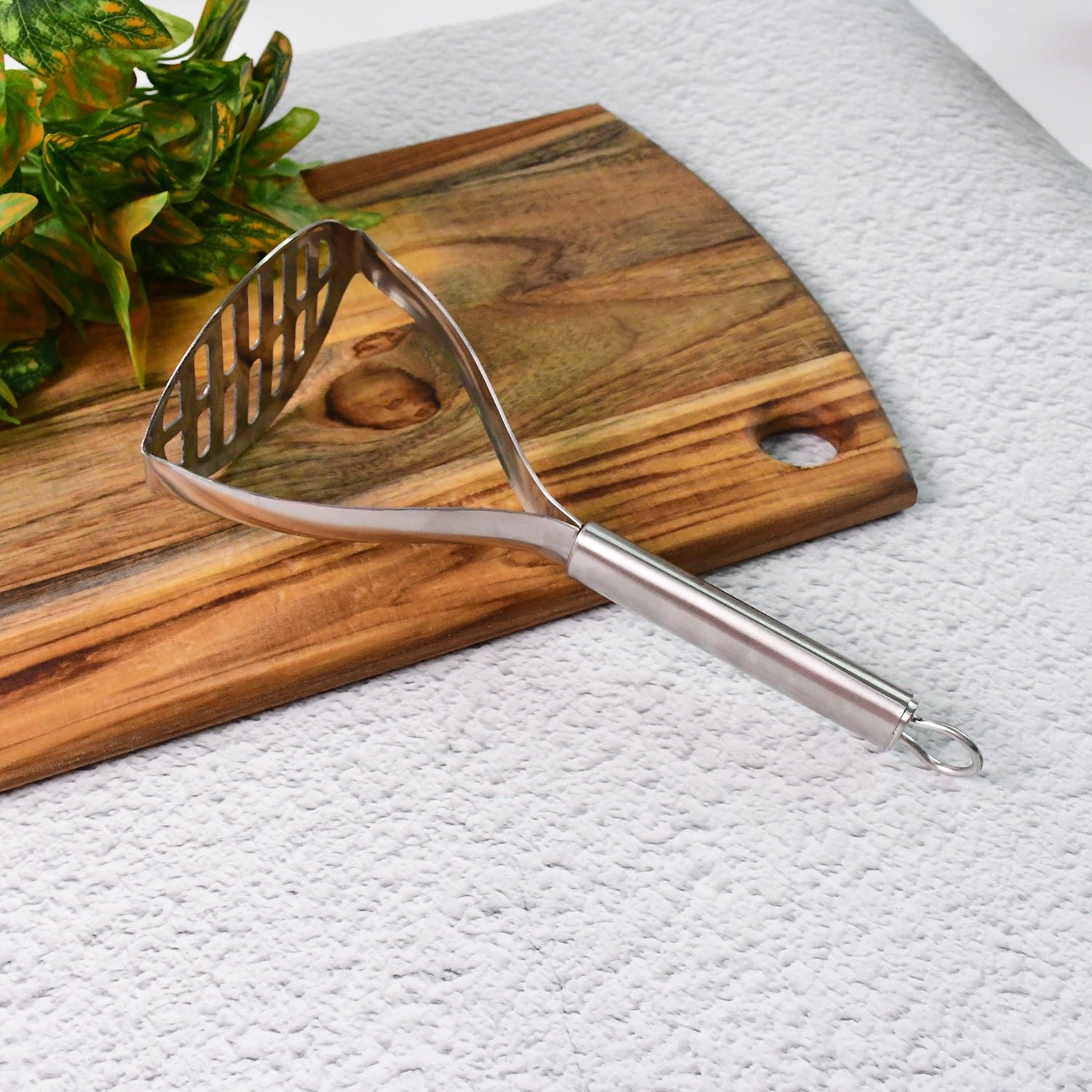 Stainless Steel Potato Masher – Ergonomic Handle for Easy Mashing