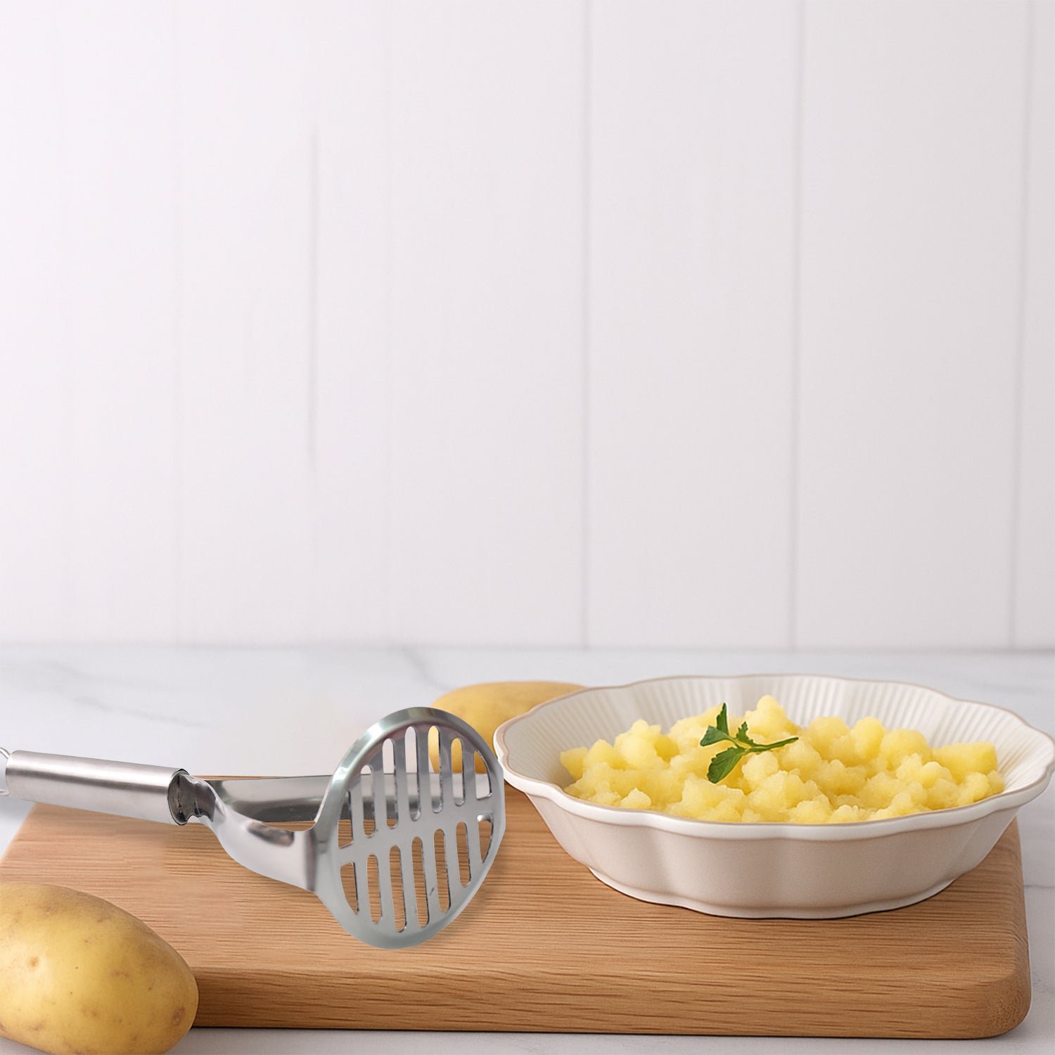 Stainless Steel Potato Masher – Ergonomic Handle for Easy Mashing