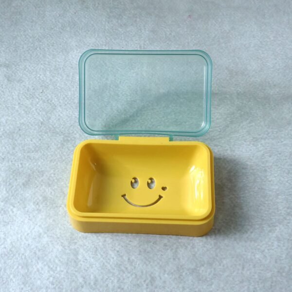 Plastic Soap Case with Cute Smiley Design – Travel Friendly & Hygienic