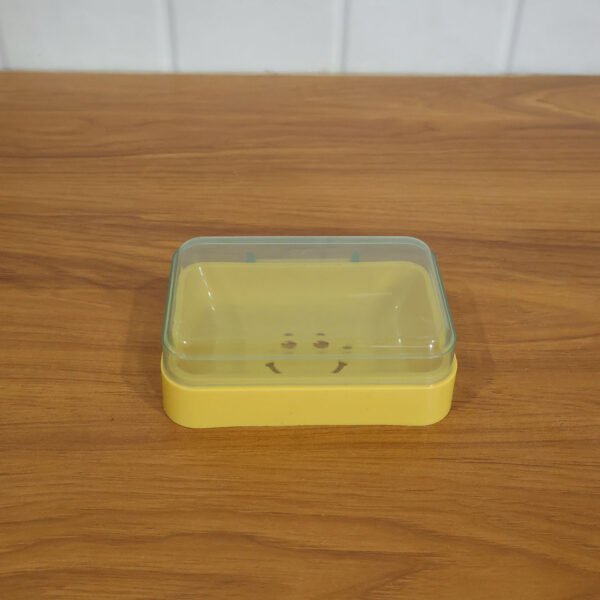 Plastic Soap Case with Cute Smiley Design – Travel Friendly & Hygienic