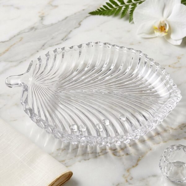 Leaf Shape Glass Serving Tray 20 x 16 cm Platter for Snacks and Dessert (1 Pc)