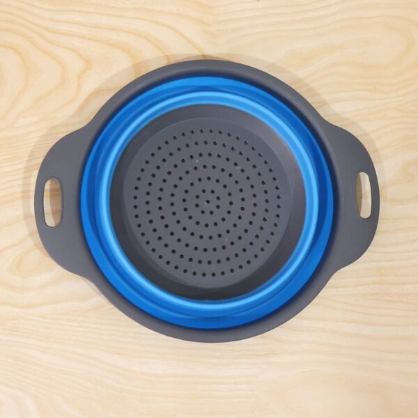Foldable Silicone Strainer – Space-Saving Kitchen Drainer with Handles